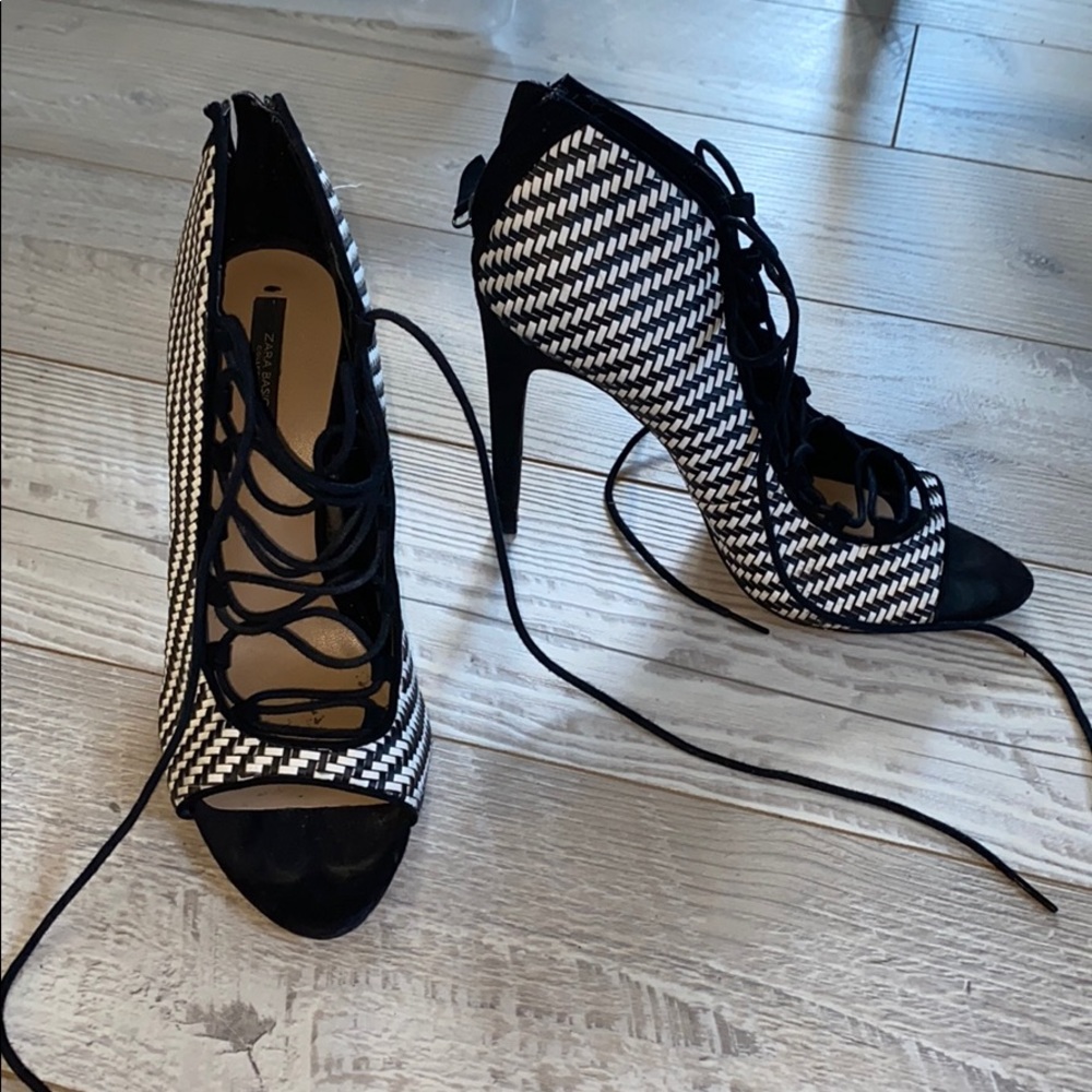 Zara black and white lace up heels